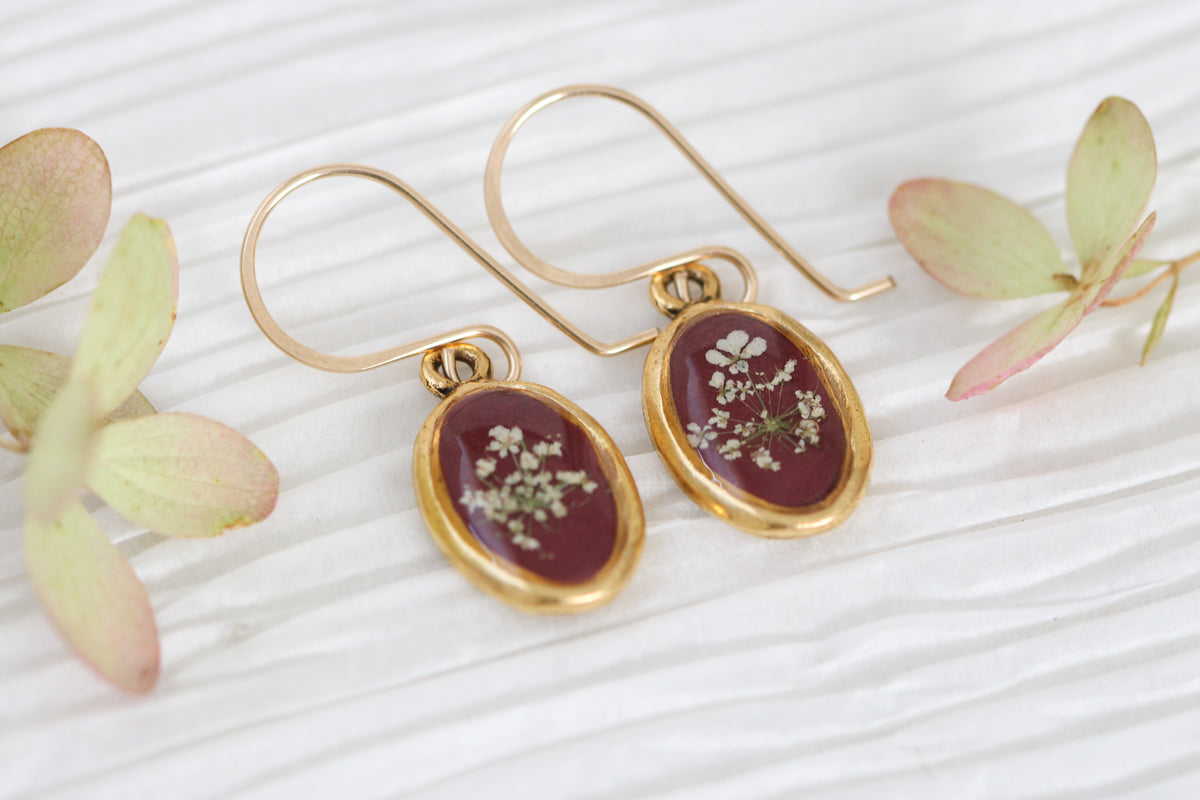 Burgundy Queen Anne’s Lace Tiny Oval Earrings in Gold- Real Flowers in Resin Handmade Jewelry Earrings
