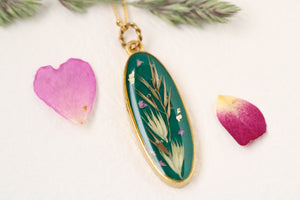 Dark Green Oval Botanical Necklace in Gold