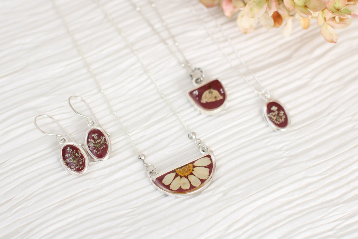 Burgundy Queen Anne’s Lace Tiny Oval Earrings in Silver- Real Flowers in Resin Handmade Earrings