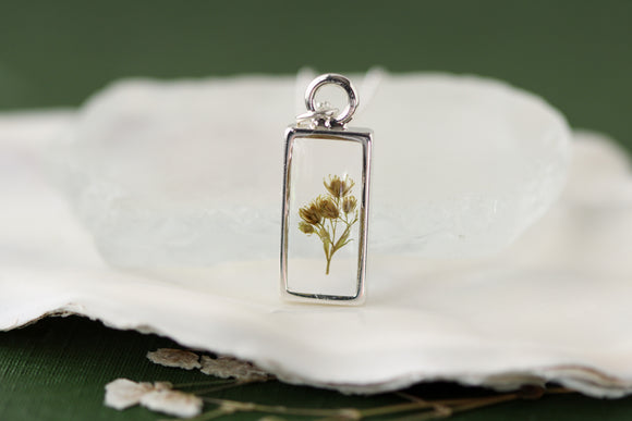 Mini Rectangle Flower and Resin Necklace in Silver