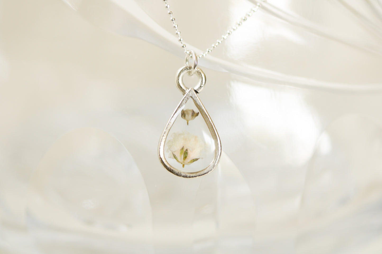Silver Mini Teardrop Necklace with Baby’s Breath