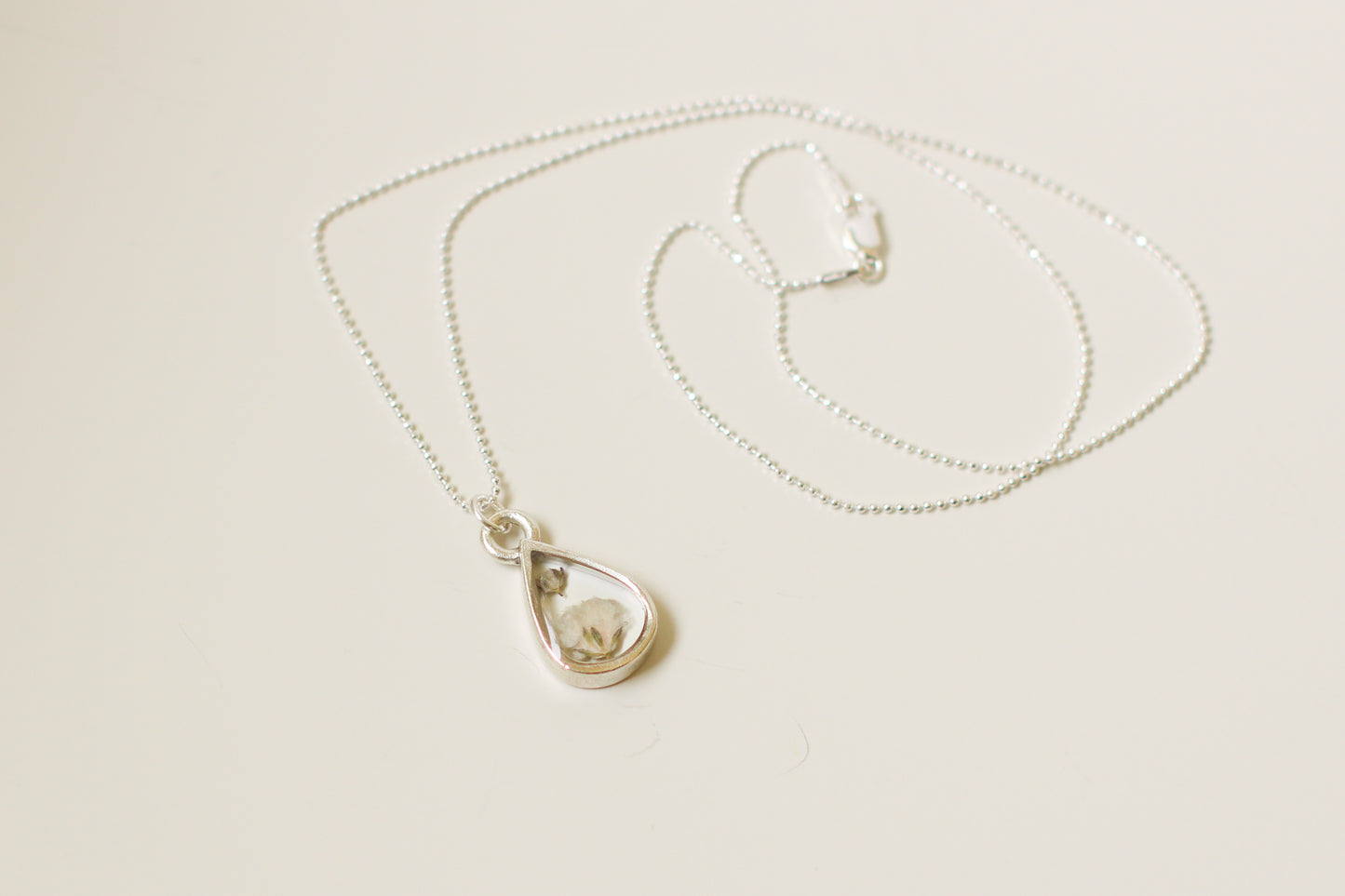 Silver Mini Teardrop Necklace with Baby’s Breath