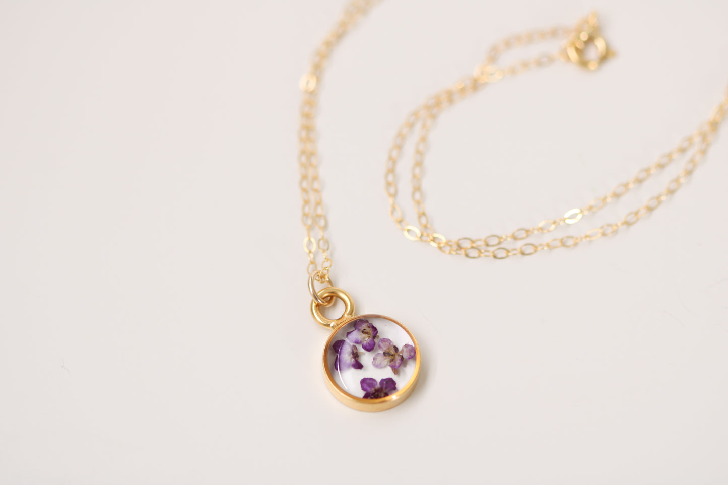 Gold Mini Circle Necklace with Purple Flowers