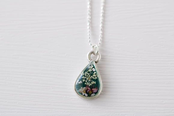 Dark Green Teardrop with Flowers Necklace in Silver