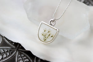 Queen Anne’s Lace Half Oval Necklace in Silver