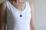 Shell Imprint Black Circle Shimmer Necklace in Silver