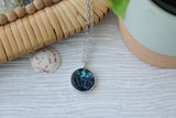 Shell Imprint Black Circle Shimmer Necklace in Silver