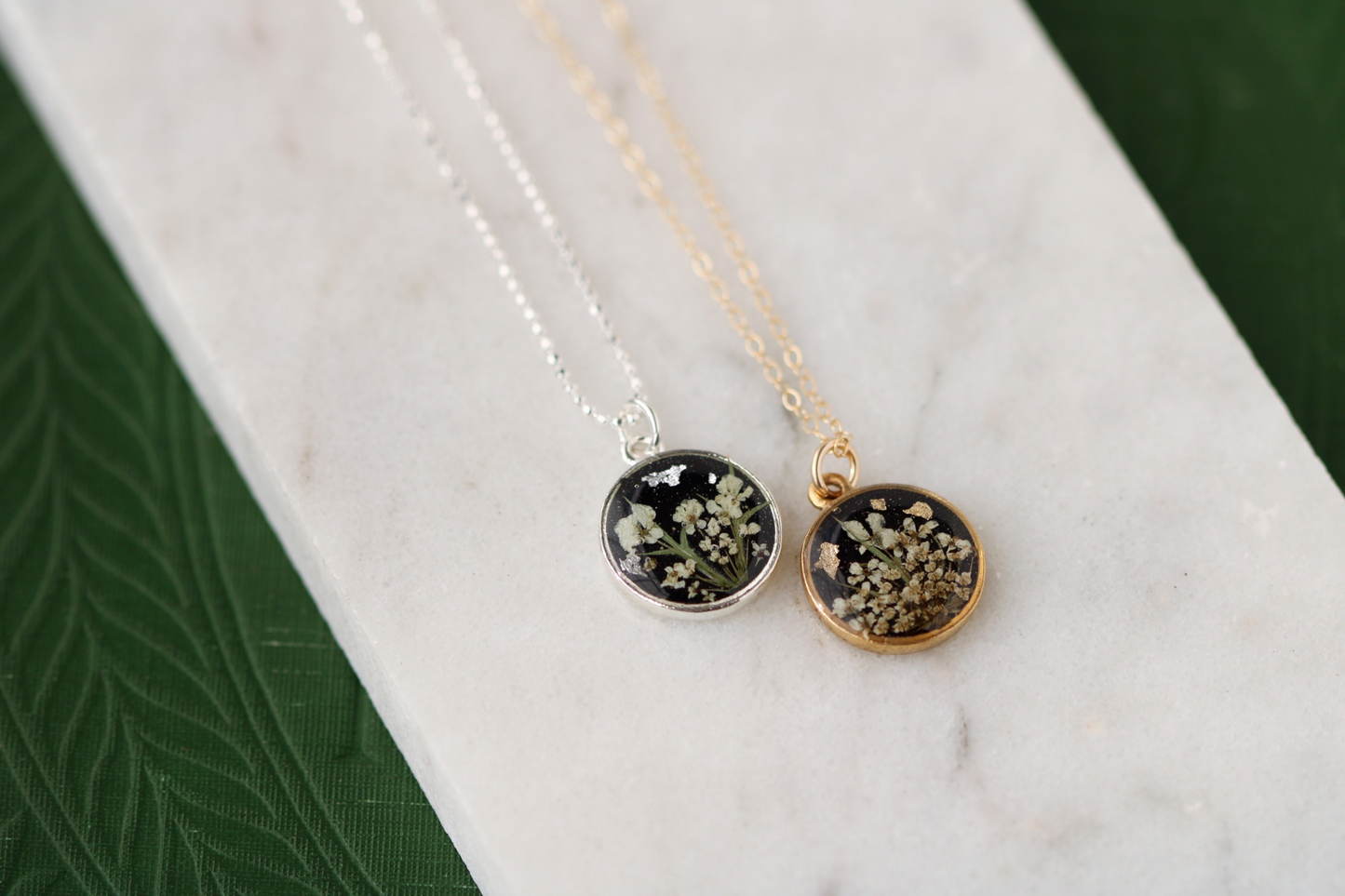 Real Queen Anne’s Lace Circle Necklace in Black and Silver - Handmade Resin and Flower Necklace